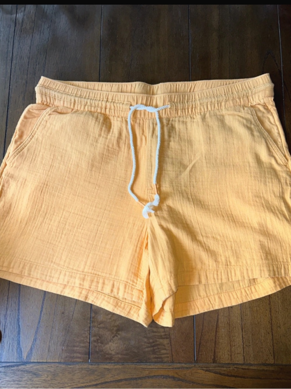 Old Navy High-Waisted Textured Pull-On Shorts